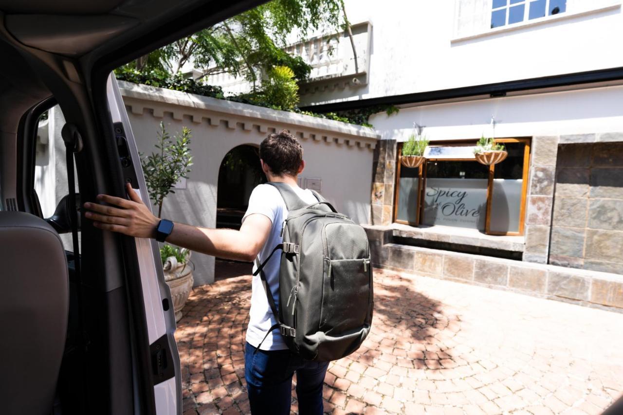 Village Ridge Boutique Stays พริทอเรีย ภายนอก รูปภาพ